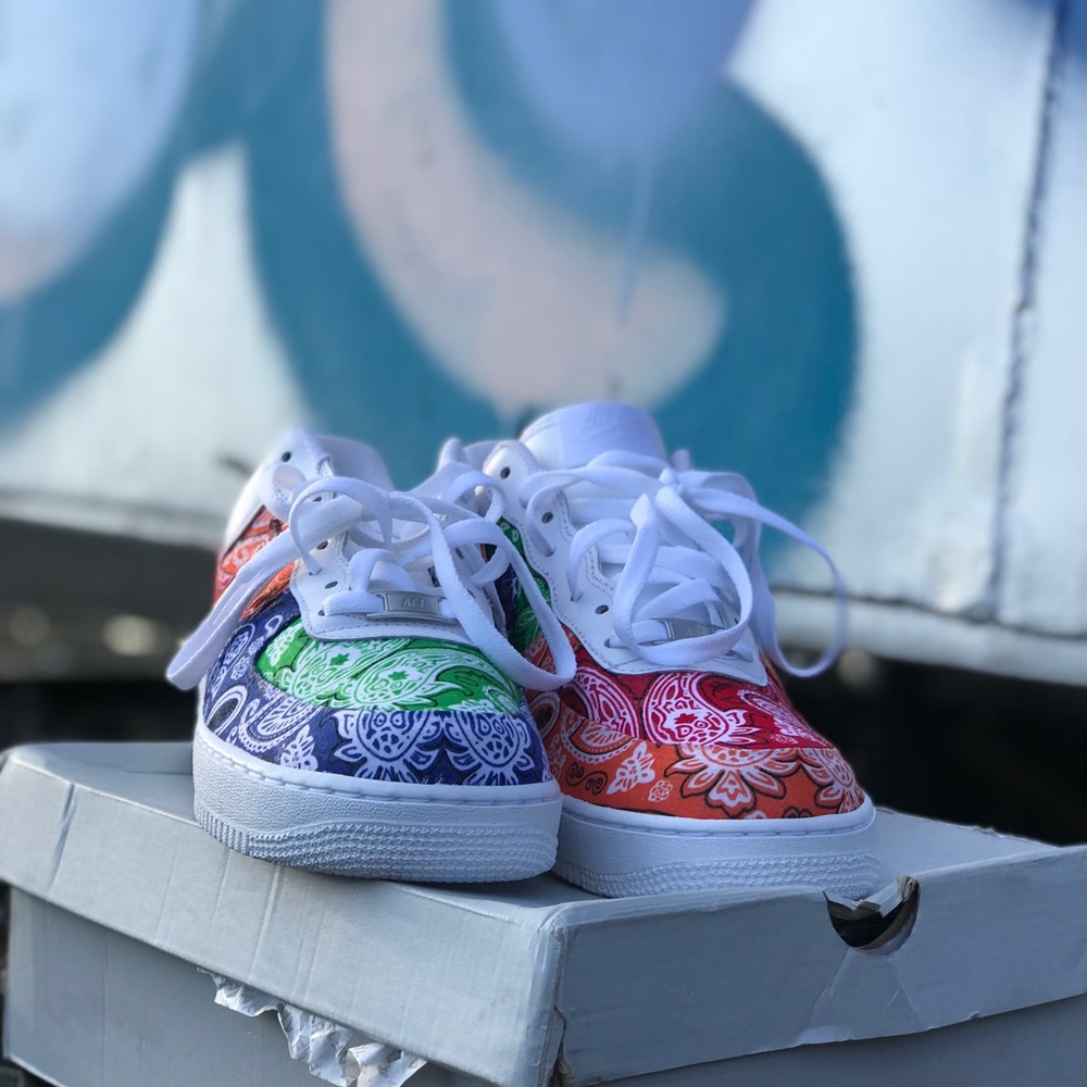 Air Force 1 - Picture 2 of 7